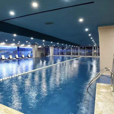 Ξενοδοχείο Dedeman 5*