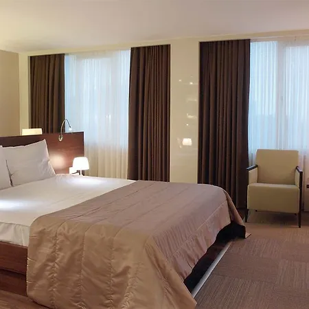 Dedeman Hotel Istanbul